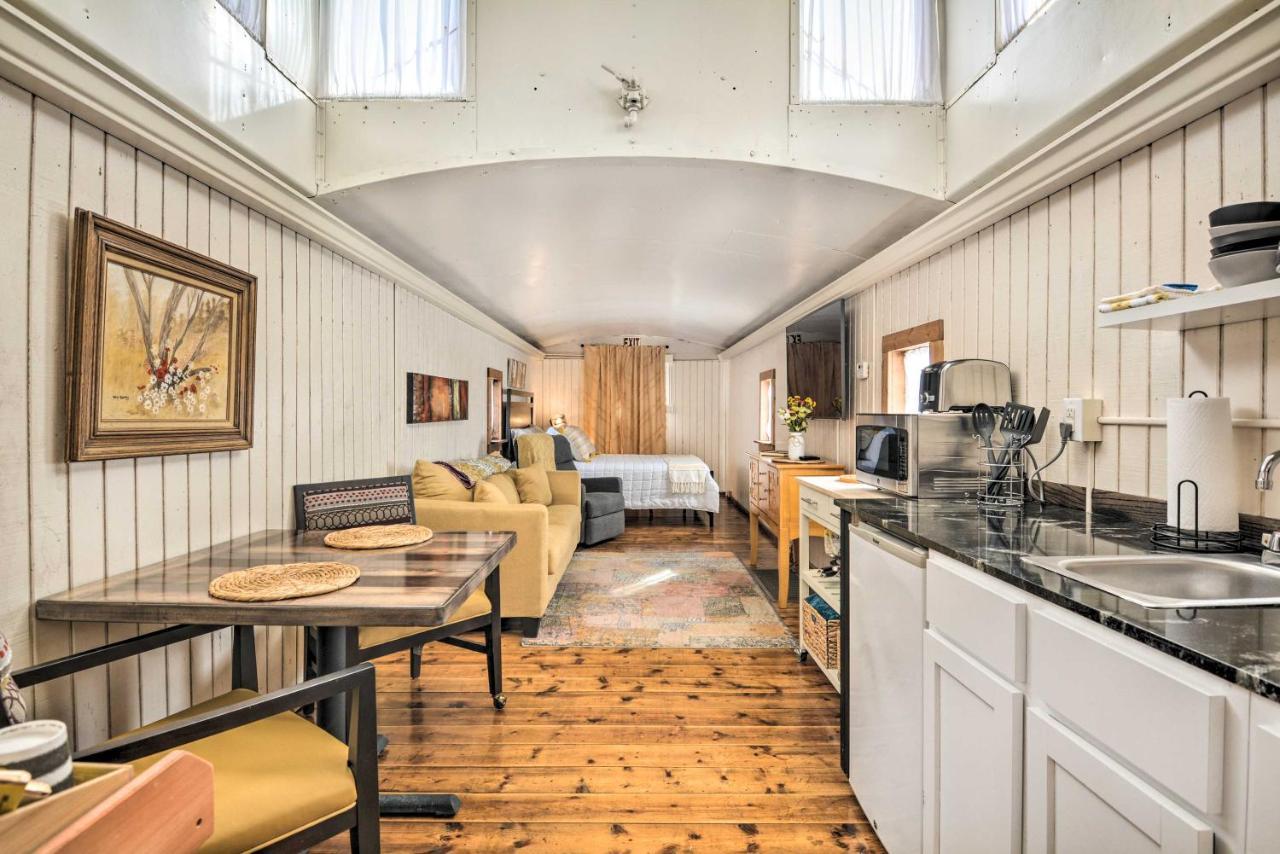 Unique Joplin Gem Converted Train Car Studio Экстерьер фото