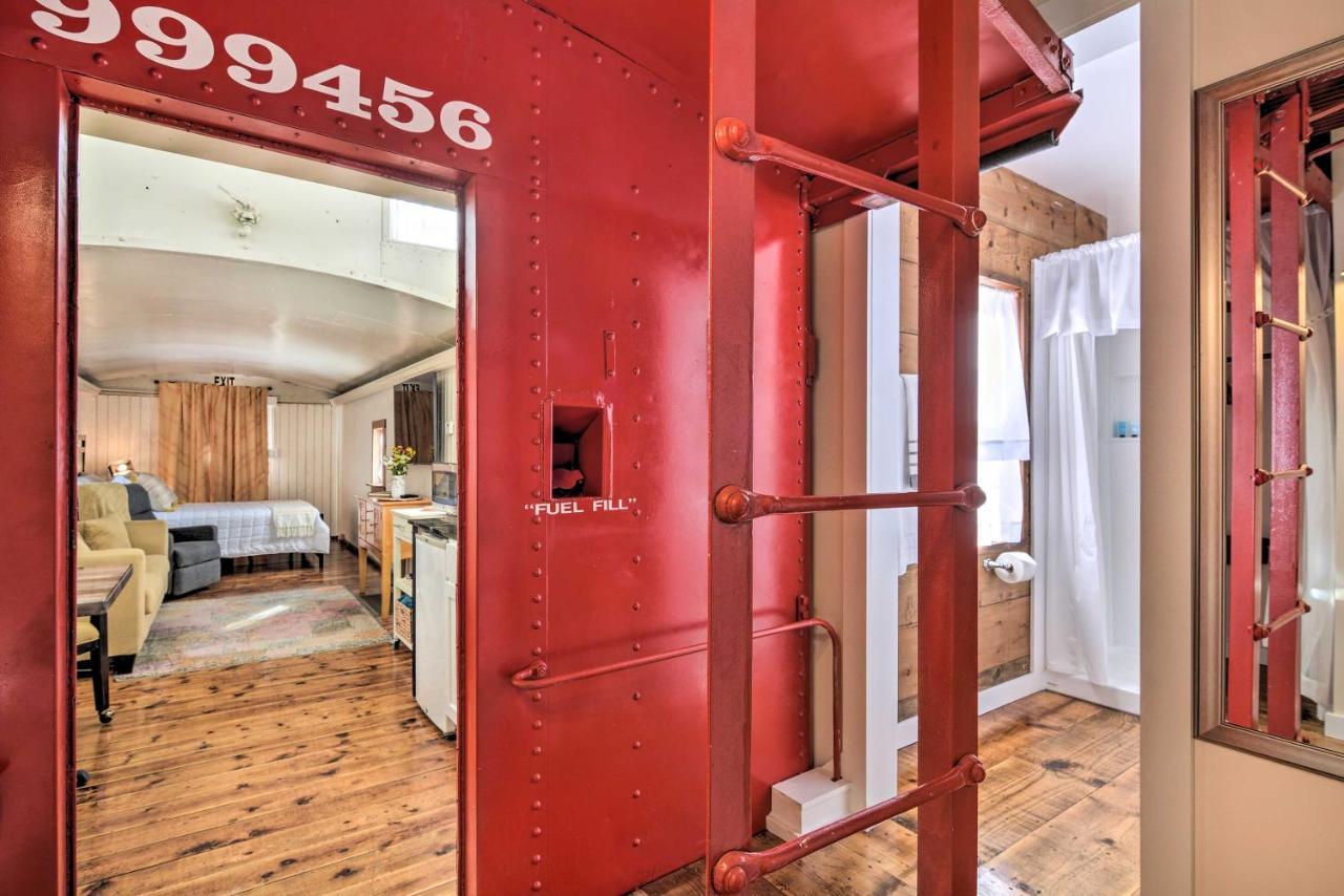 Unique Joplin Gem Converted Train Car Studio Экстерьер фото