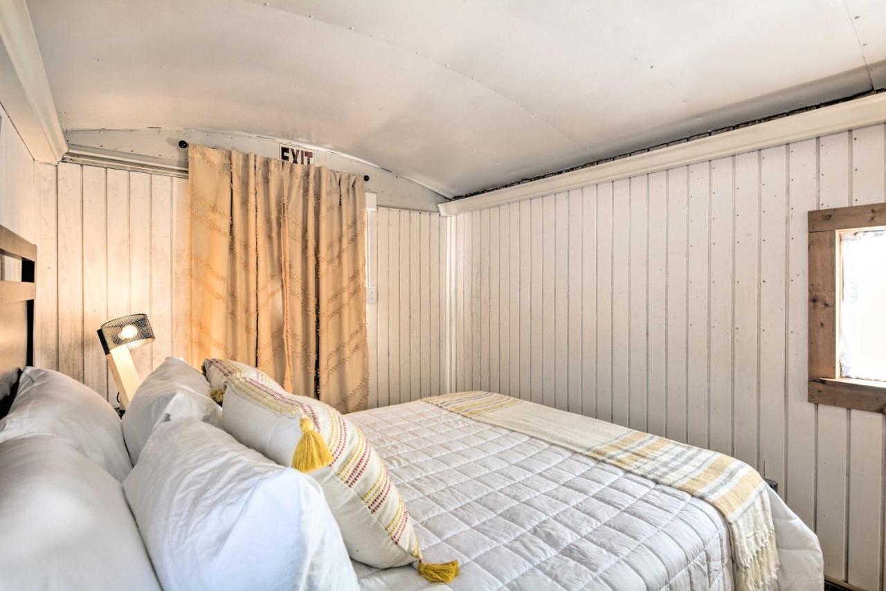 Unique Joplin Gem Converted Train Car Studio Экстерьер фото